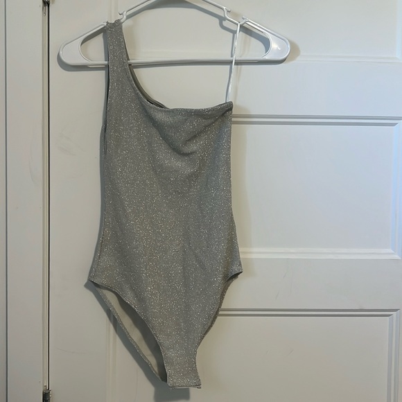 Mix and match 3 for 25$ 💫 - Picture 1 of 3